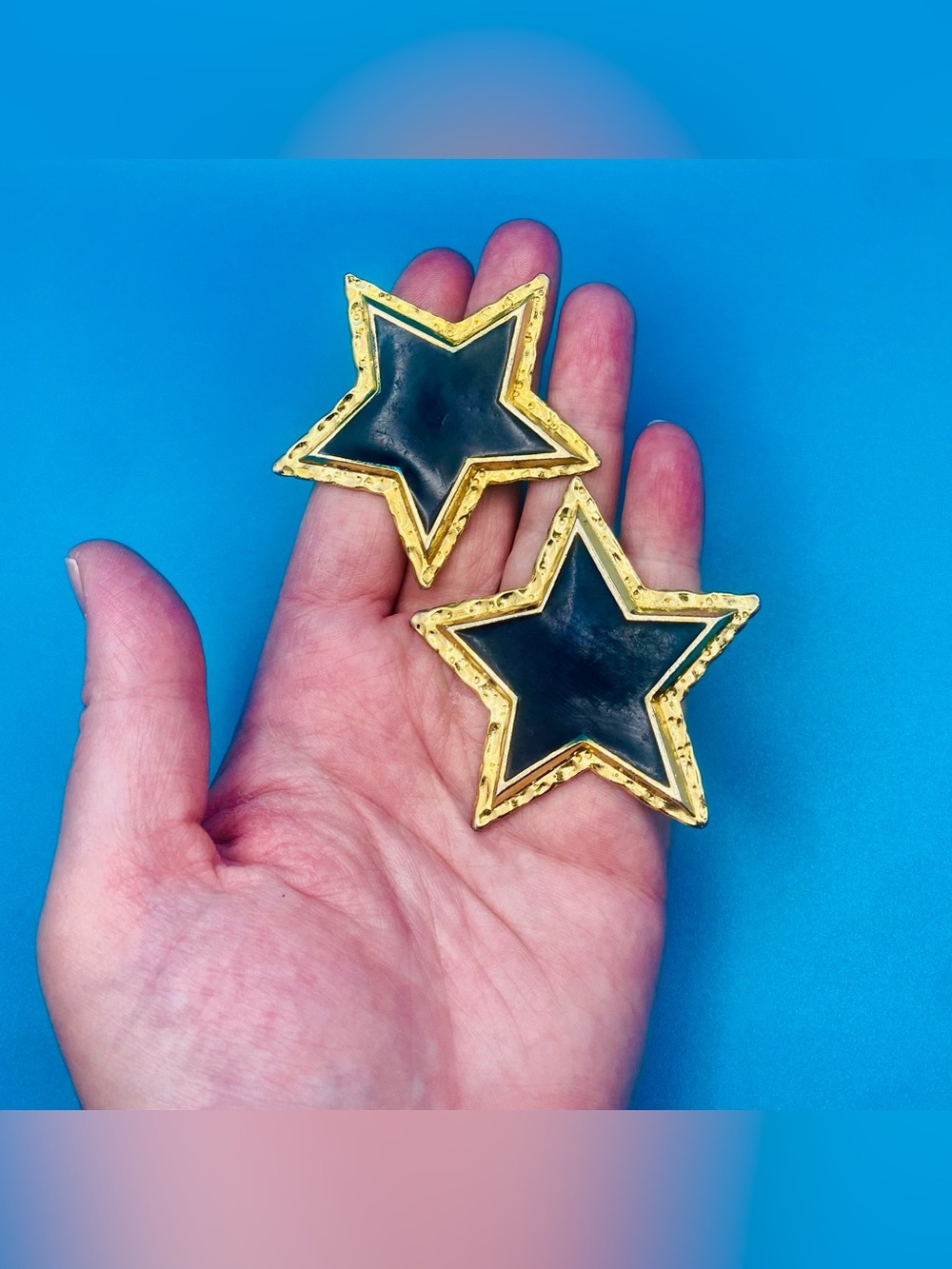 Rare VTG ESCADA Black Enamel Gold Tone Star Runway Clip-On Earrings